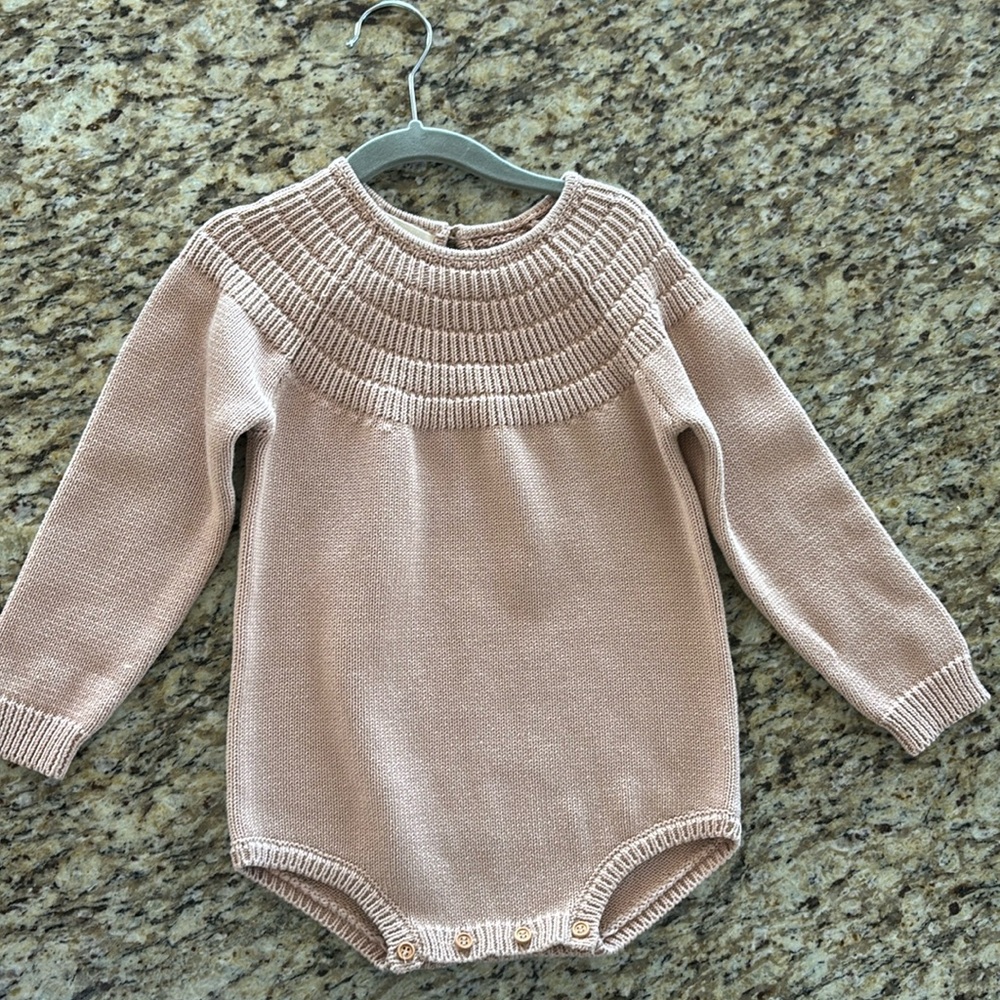 Quincy Mae 2-3 sweater romper.